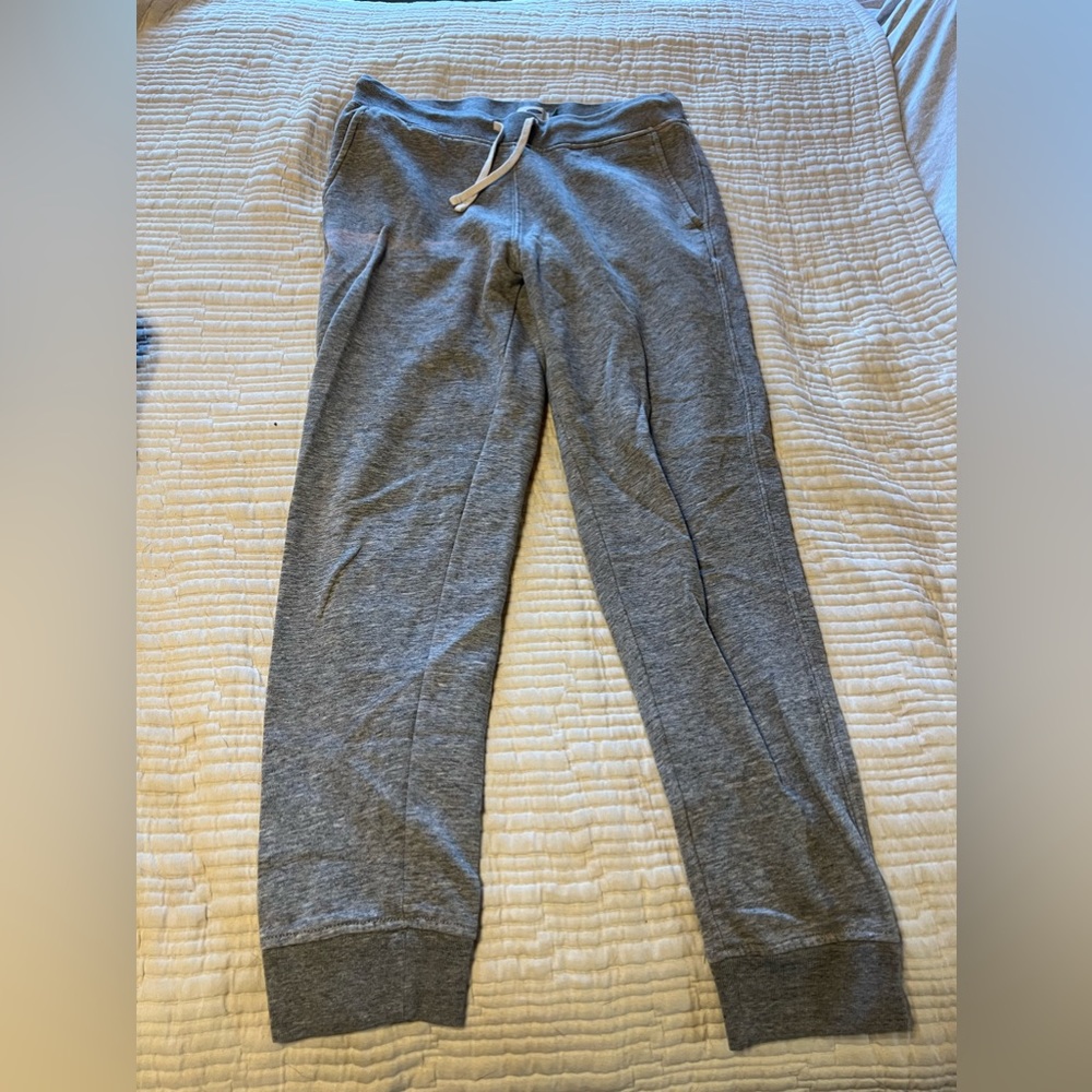 Old navy women’s grey jogger